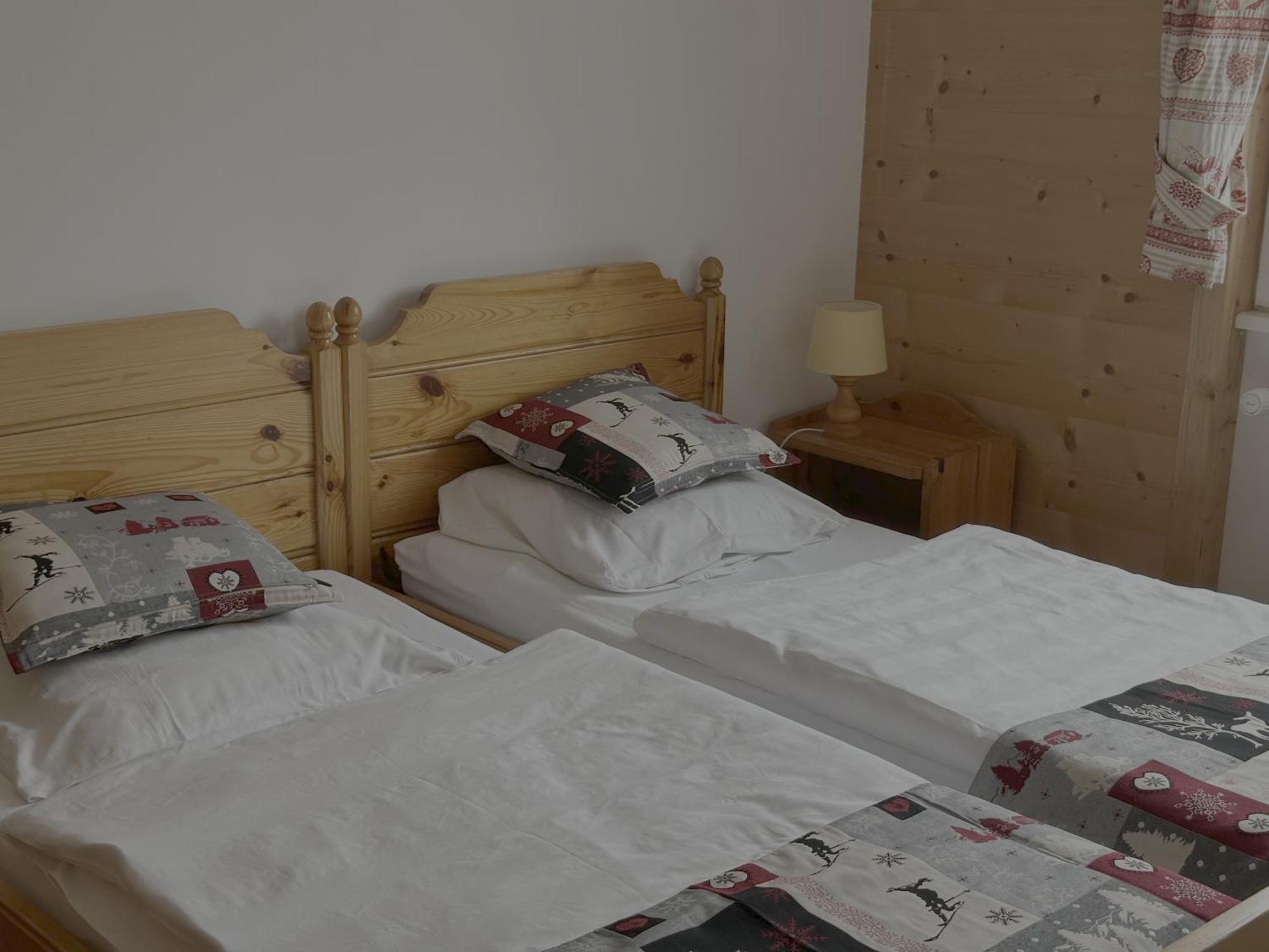 Hotel Le Chaudron Ski In Ski Out Champery Exterior photo